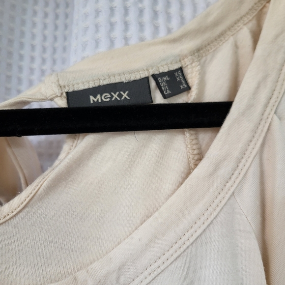Mexx flutter sleeve knit tee - Picture 3 of 5
